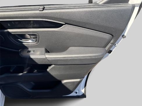 Used 2023 Honda Pilot EX-L image 23