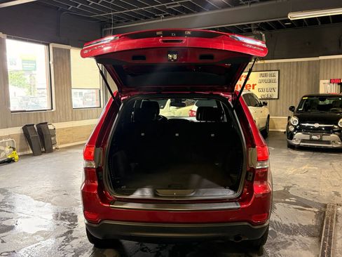 Used 2014 Jeep Grand Cherokee Laredo w/ Quick Order Package 23E AWD/4WD image 17