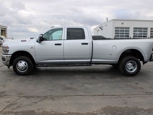 New 2026 RAM 3500 Tradesman image 5