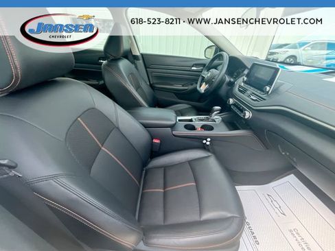 Used 2019 Nissan Altima 2.5 SR w/ SR Premium Package FWD image 28