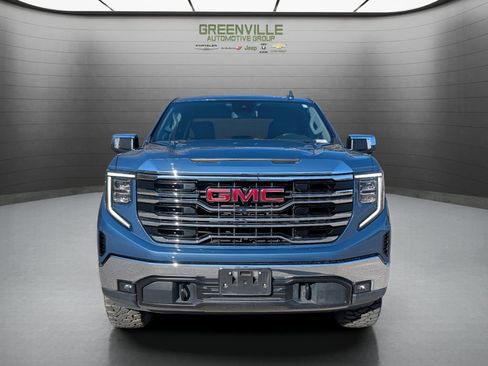 Used 2024 GMC Sierra 1500 SLT AWD/4WD image 12