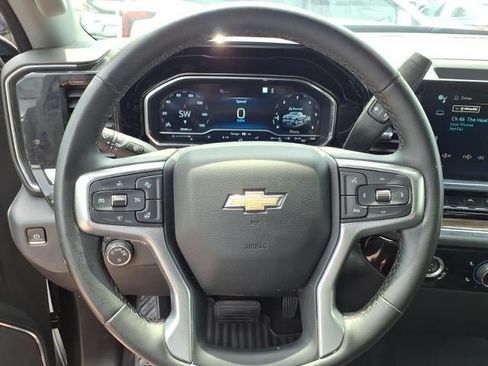 Used 2023 Chevrolet Silverado 1500 LT AWD/4WD image 8