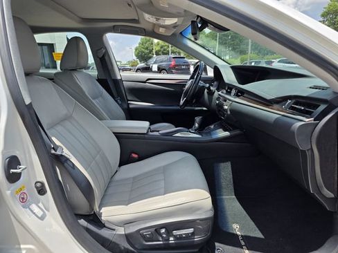 Used 2017 Lexus ES 350 FWD image 30