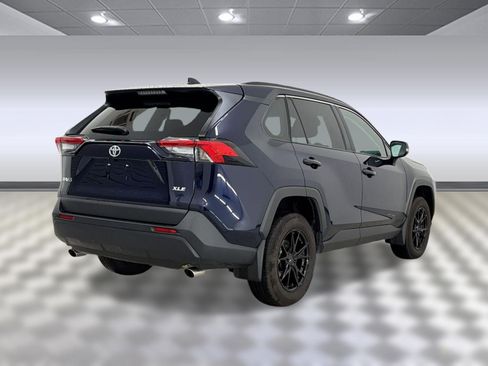 Used 2025 Toyota RAV4 XLE w/ Convenience Package FWD image 9