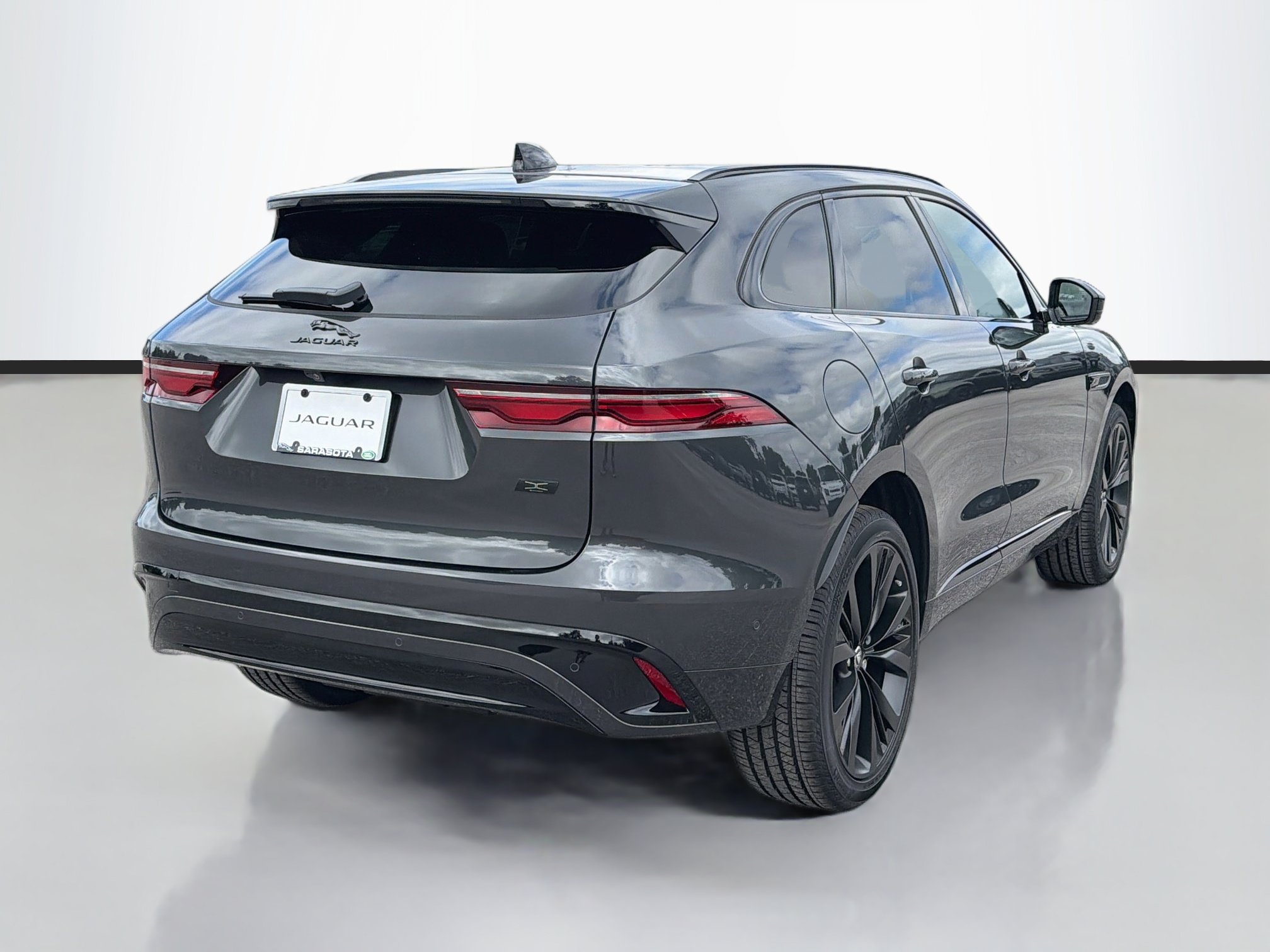 New 2026 Jaguar F-PACE R-Dynamic S AWD/4WD image 5