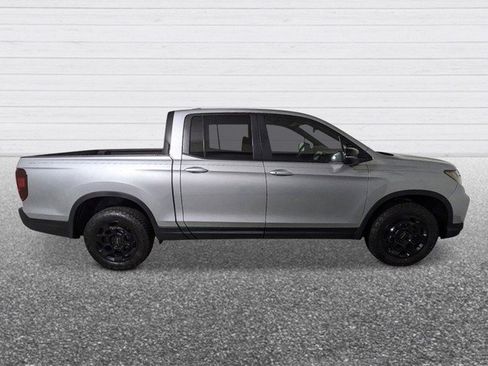 Used 2025 Honda Ridgeline TrailSport+ image 6