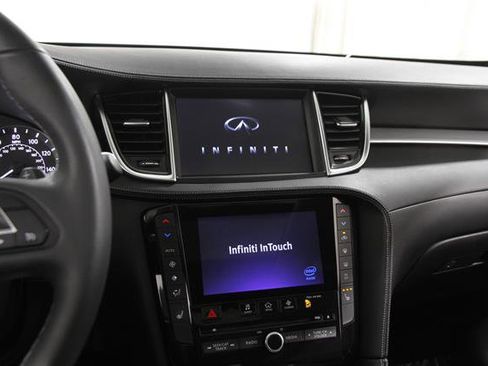 Used 2019 INFINITI QX50 Luxe w/ Cargo Package AWD/4WD image 9