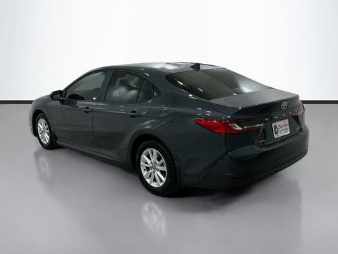 Used 2025 Toyota Camry LE w/ Convenience Package FWD image 5