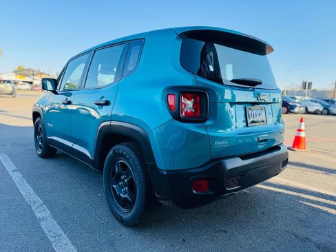 Used 2021 Jeep Renegade Sport image 7