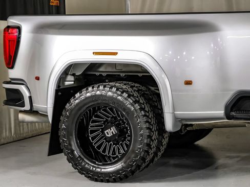 Used 2022 GMC Sierra 3500 Denali AWD/4WD image 7
