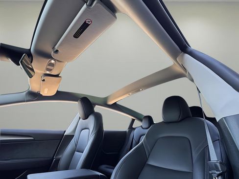 Used 2023 Tesla Model 3 Long Range image 17