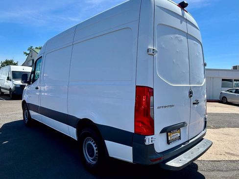 Used 2020 Mercedes-Benz Sprinter 2500 image 3