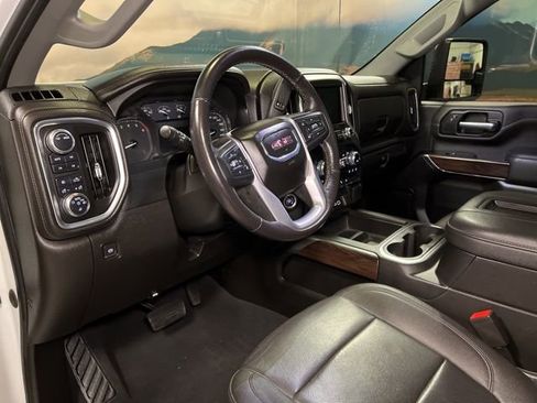 Used 2022 GMC Sierra 2500 SLT w/ SLT Convenience Package image 38