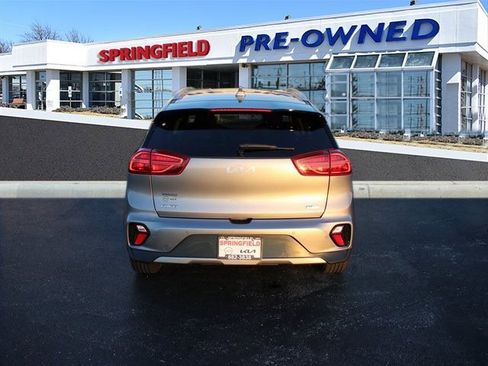 Used 2022 Kia Niro EX Premium image 5