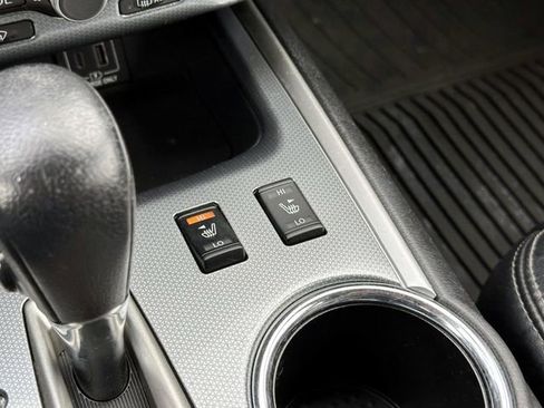 Used 2019 Nissan Pathfinder SL image 29