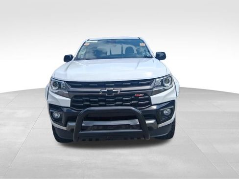 Used 2022 Chevrolet Colorado Z71 w/ Safety Package AWD/4WD image 2