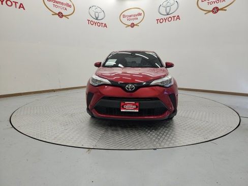 Used 2020 Toyota C-HR XLE image 4