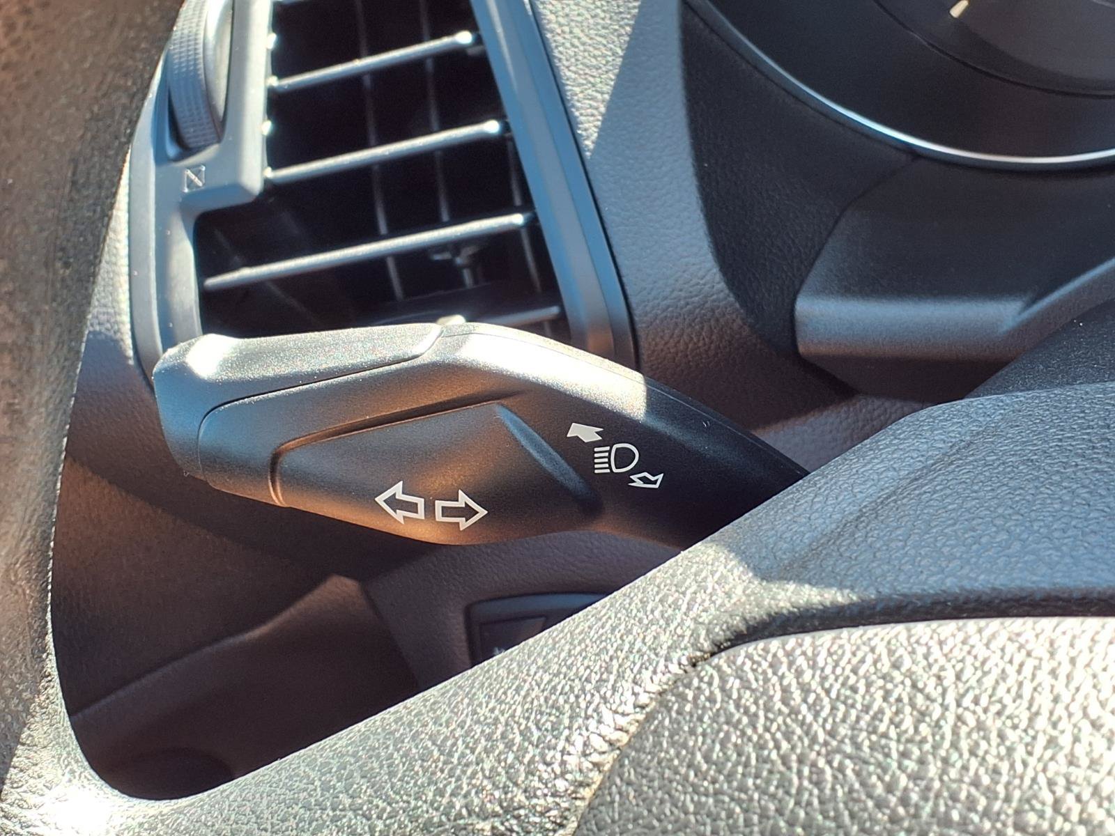 Used 2018 Ford Escape SE FWD image 20