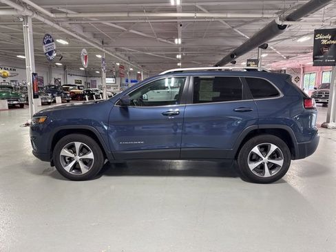 Certified 2021 Jeep Cherokee Limited w/ Elite Package image 2