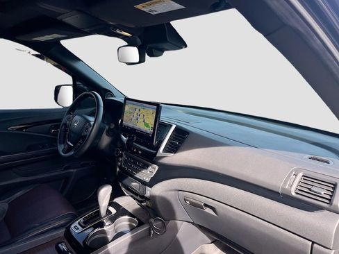 Used 2017 Honda Ridgeline Black Edition image 30