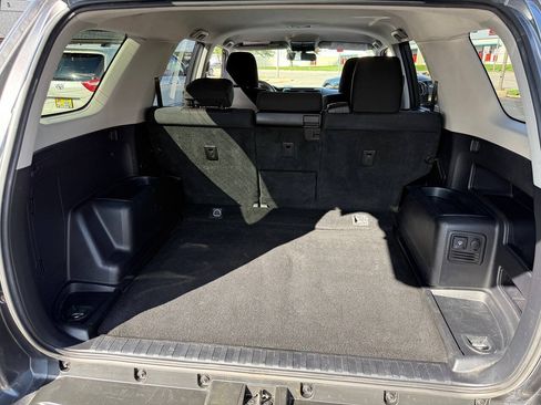 Used 2014 Toyota 4Runner Trail AWD/4WD image 34