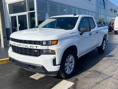 Used 2022 Chevrolet Silverado 1500 Custom image 4