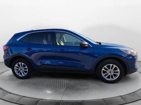 Used 2022 Ford Escape SE AWD/4WD image 6