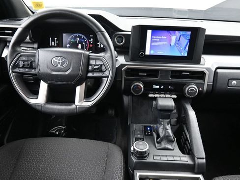 Certified 2025 Toyota 4Runner SR5 image 19