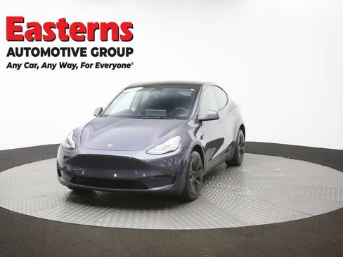 Used 2023 Tesla Model Y Long Range AWD/4WD image 49