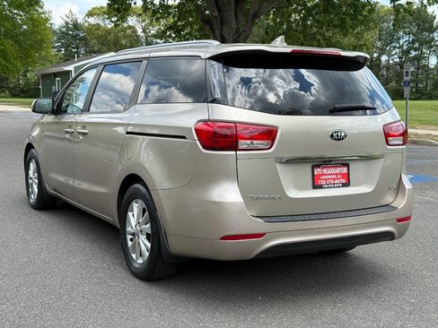 Used 2016 Kia Sedona LX FWD image 9