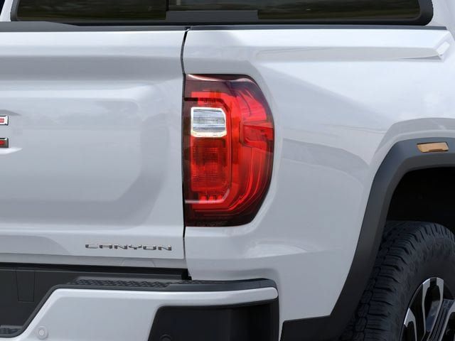 New 2026 GMC Canyon Denali AWD/4WD image 11