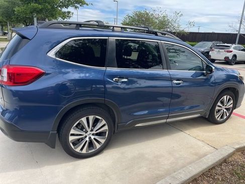 Used 2020 Subaru Ascent Touring w/ Popular Package #3 image 3