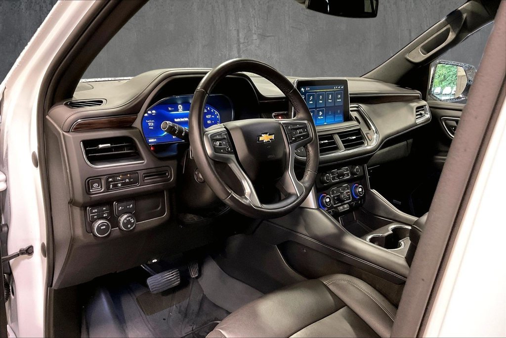 Used 2023 Chevrolet Tahoe LT w/ Luxury Package AWD/4WD image 18