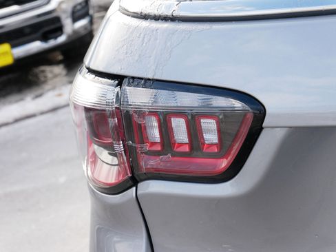 Used 2022 Jeep Compass Latitude image 17