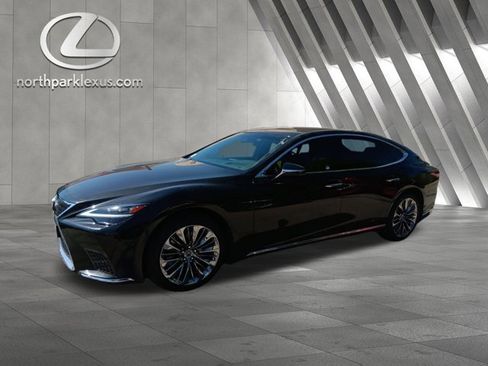 Certified 2022 Lexus LS 500 w/ Interior Upgrade Package image 3