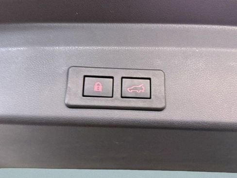 Certified 2021 Subaru Ascent Limited w/ Popular Package #2A image 22