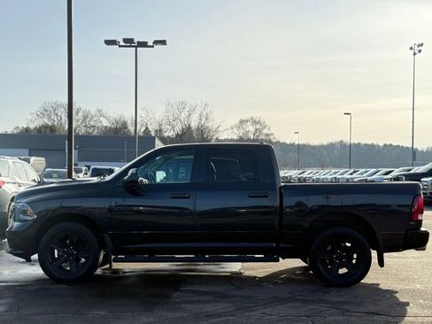 Used 2015 RAM 1500 Sport w/ Black Ram 1500 Sport Group image 44