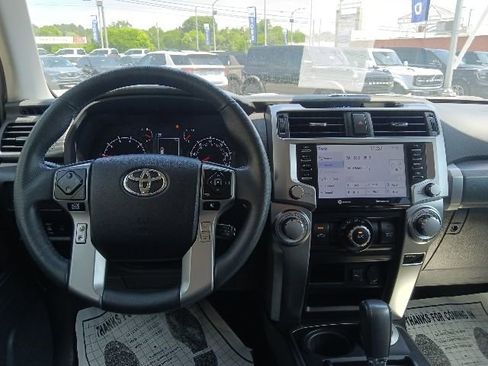 Used 2024 Toyota 4Runner SR5 AWD/4WD image 26