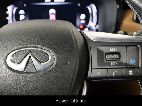 Used 2023 INFINITI QX60 Sensory w/ Cargo Package FWD image 10