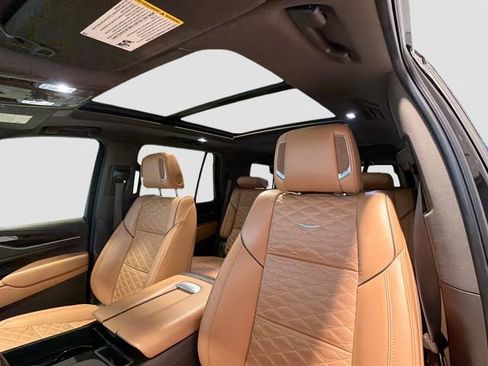 Used 2021 Cadillac Escalade Sport w/ Driver Assist Tech Package AWD/4WD image 20