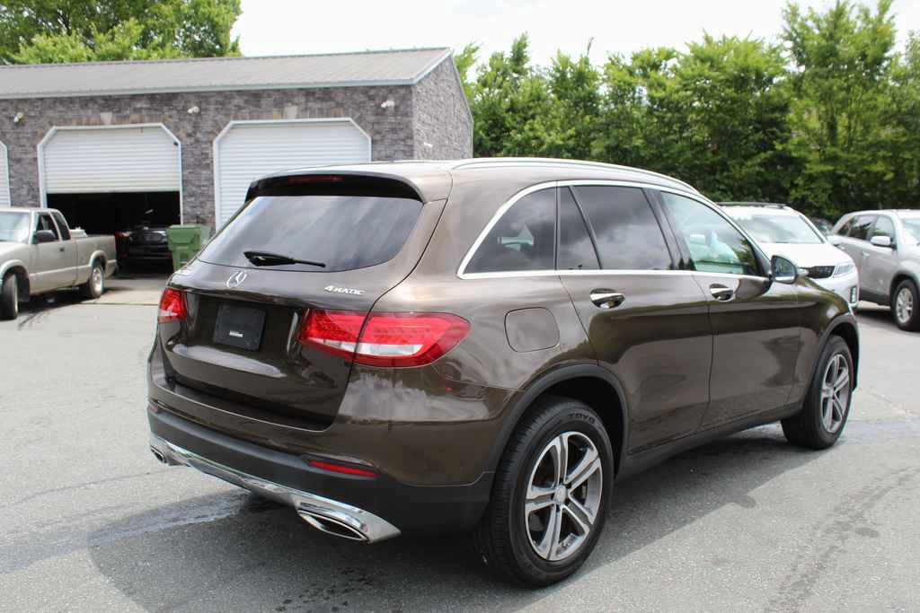Used 2016 Mercedes-Benz GLC 300 4MATIC image 5