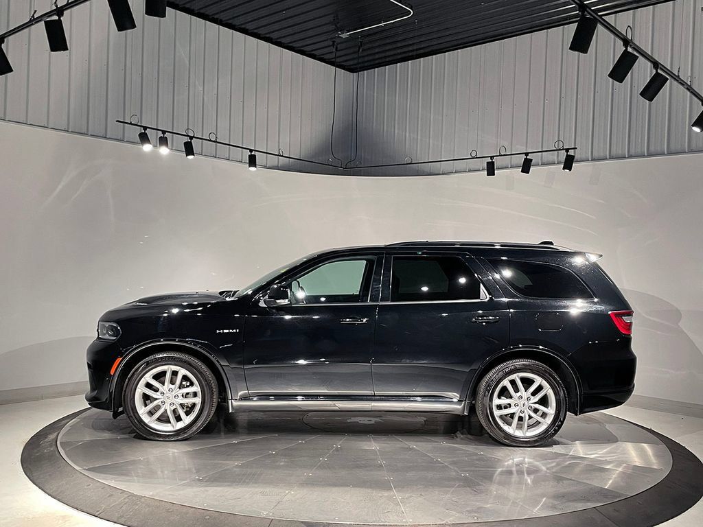 Used 2025 Dodge Durango R/T AWD/4WD image 16