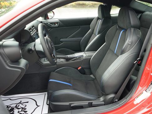 Used 2025 Subaru BRZ tS image 19
