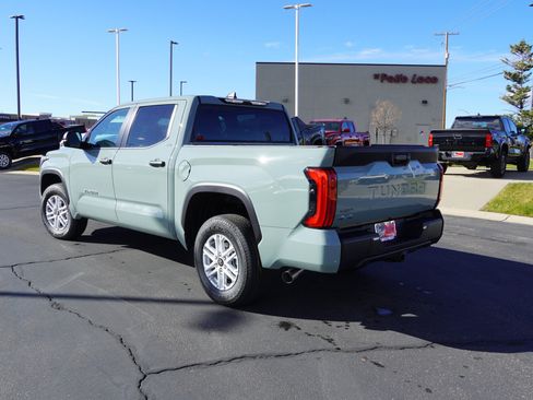 New 2026 Toyota Tundra SR5 w/ SR5 Convenience Package image 6