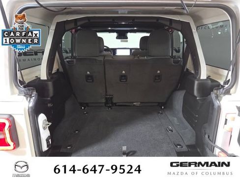 Used 2024 Jeep Wrangler Unlimited Sahara AWD/4WD image 23