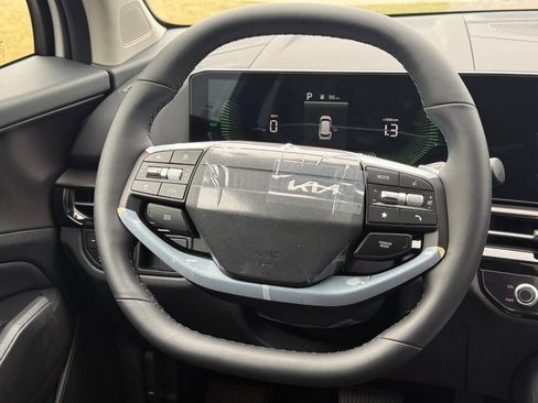New 2026 Kia Sportage EX AWD/4WD image 8