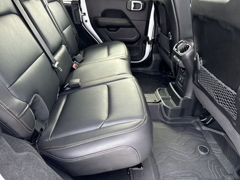 Used 2024 Jeep Wrangler Sahara w/ Technology Group image 16