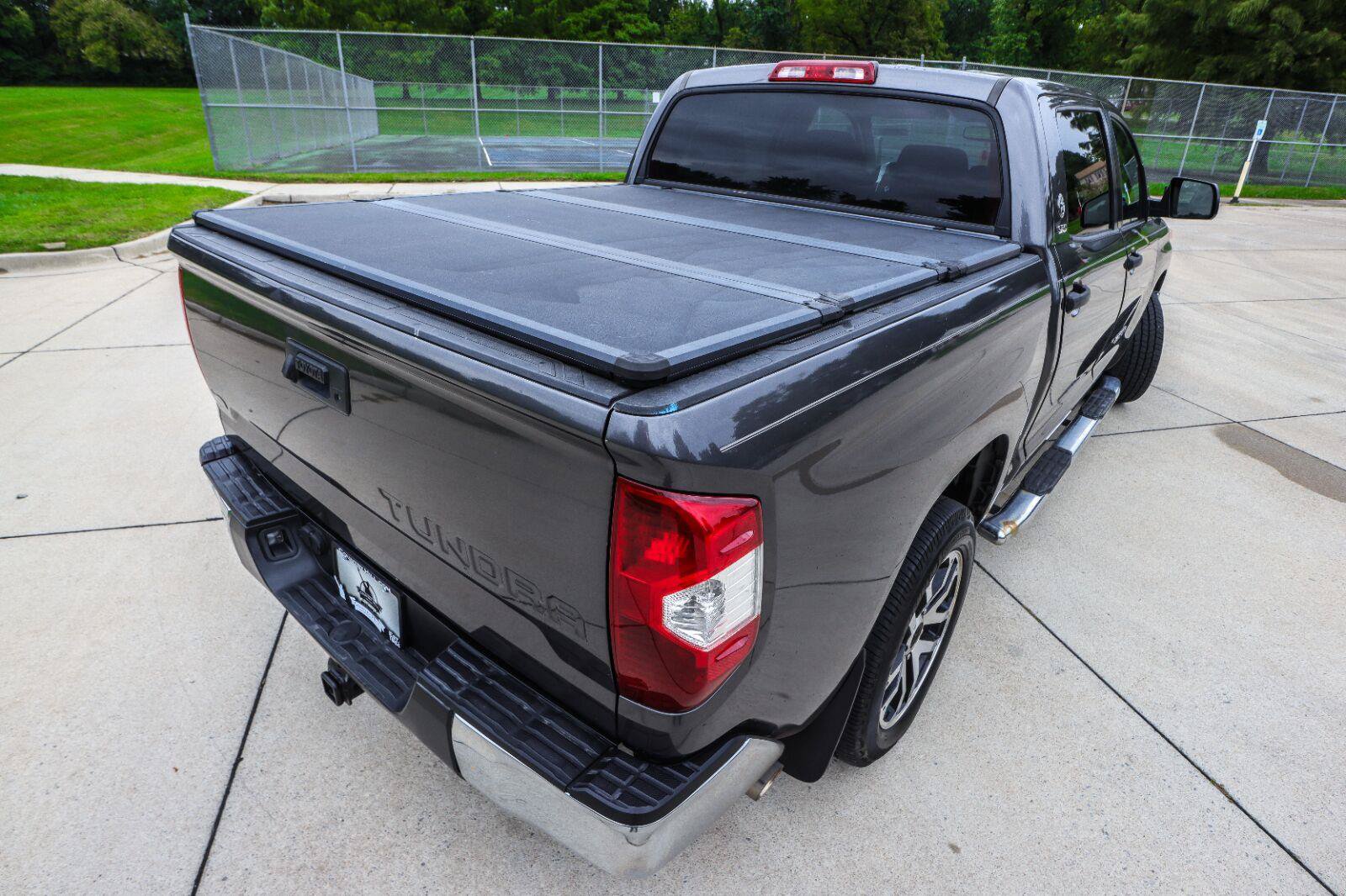 Used 2017 Toyota Tundra SR5 RWD image 15