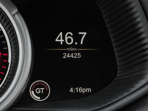 Used 2020 Aston Martin DB11 Coupe image 17