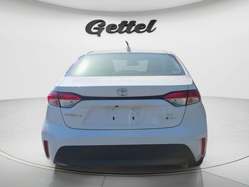 Used 2026 Toyota Corolla LE FWD image 5